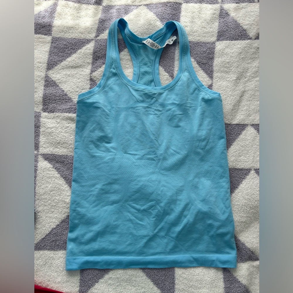 NWOT Lululemon tank top